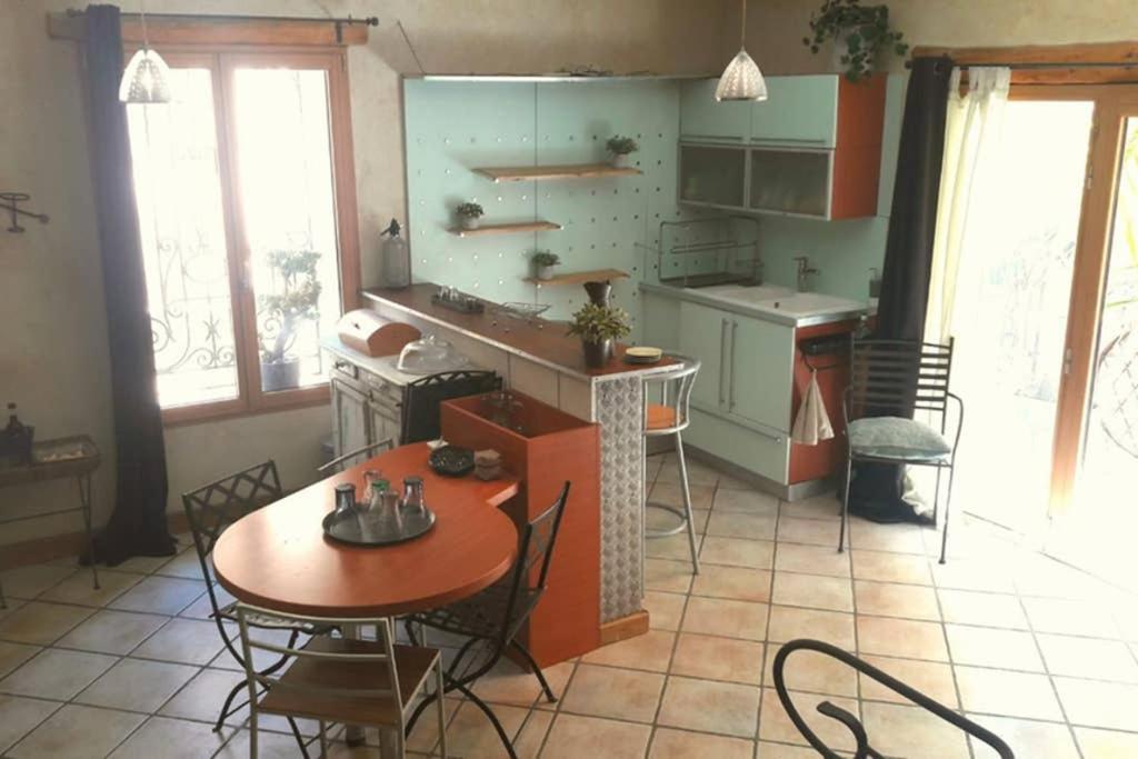 Joli Loft Dans Village Pittoresque Péret Eksteriør billede